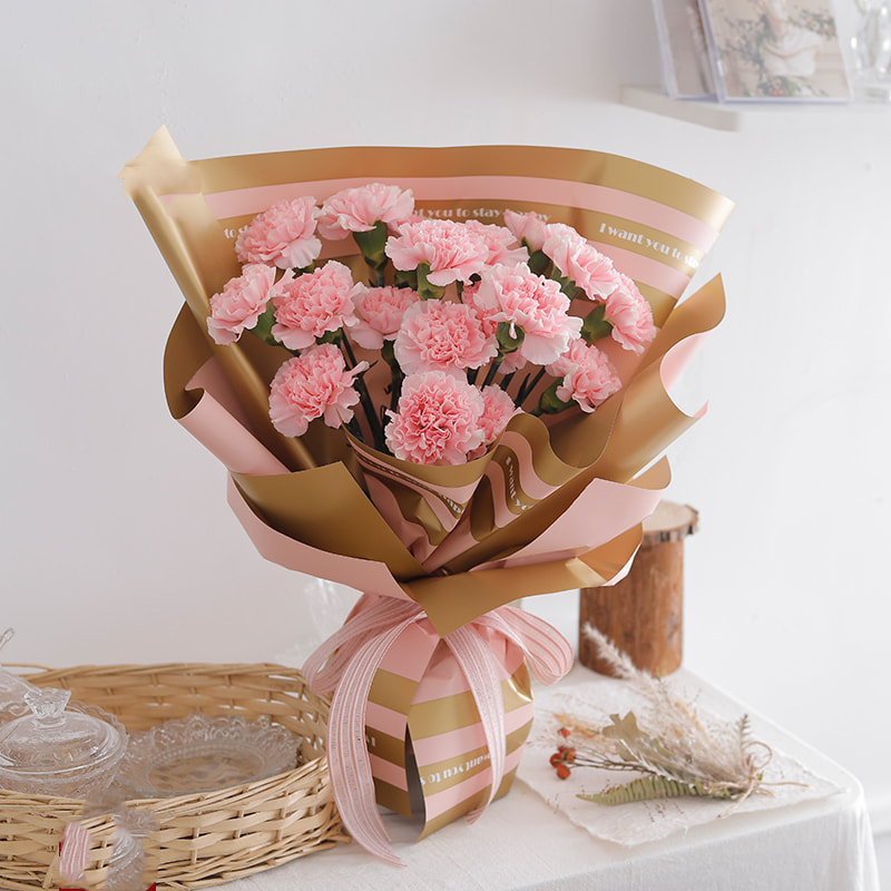 MYHC-22 57×57 cm (±2 cm) egyoldalas szélű vízszintes gyöngyházfényű fólia virágos csomagolópapír