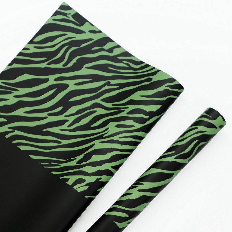 Zebra mintás hatszínű virágos csomagolópapír
