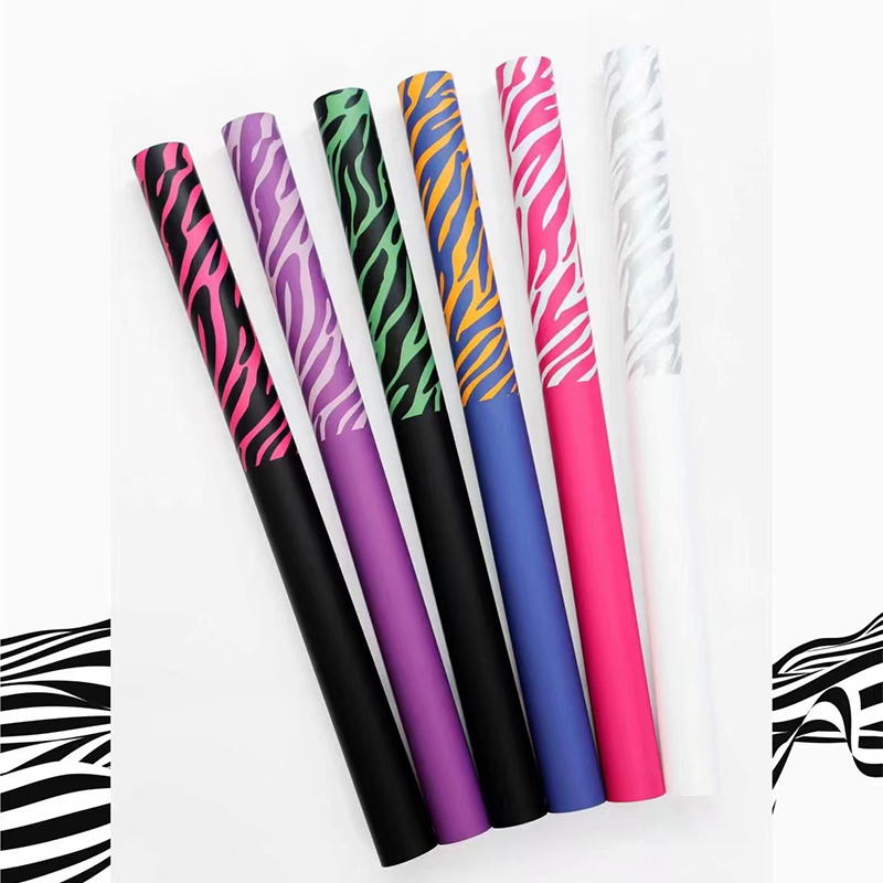 Zebra mintás hatszínű virágos csomagolópapír